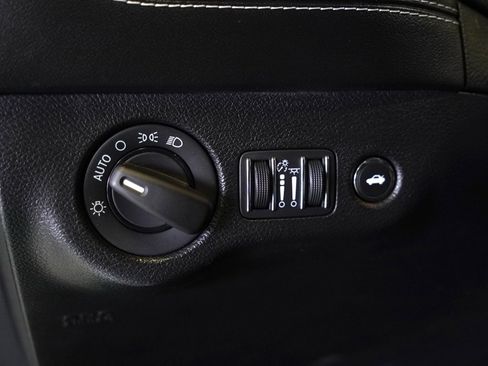 Used 2021 Dodge Charger SRT Hellcat w/ Harman/Kardon Audio Group image 9