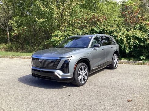 New 2026 Cadillac Vistiq Luxury w/ LPO, Floor Liner Package image 3