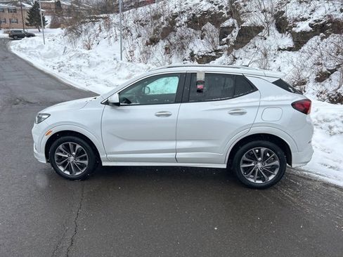 Used 2022 Buick Encore GX Select w/ Sport Touring Package image 16