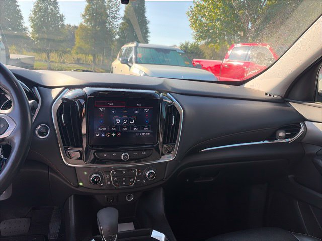 Used 2021 Chevrolet Traverse LT FWD image 12