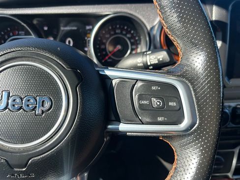 Used 2021 Jeep Gladiator Mojave image 17
