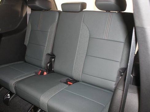 New 2026 GMC Acadia AT4 w/ Luxury Package image 22