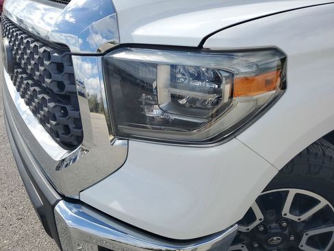 Used 2018 Toyota Tundra SR5 image 16