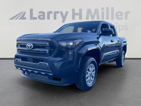 Certified 2025 Toyota Tacoma SR image 1