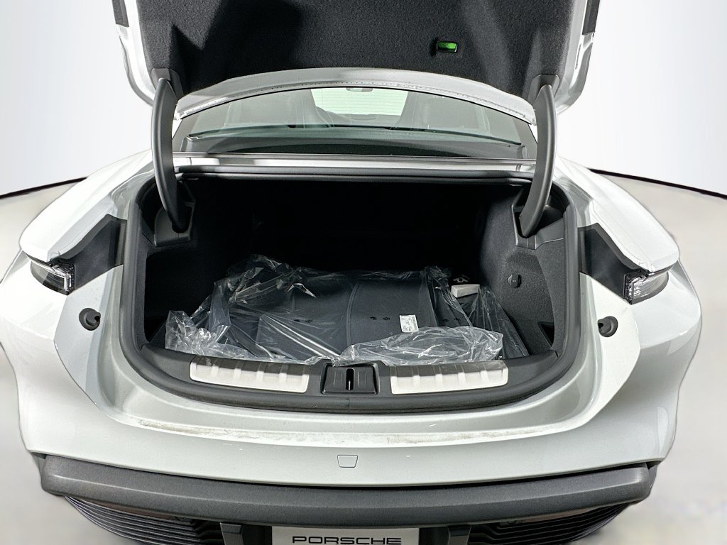 New 2025 Porsche Taycan 4S AWD/4WD image 28