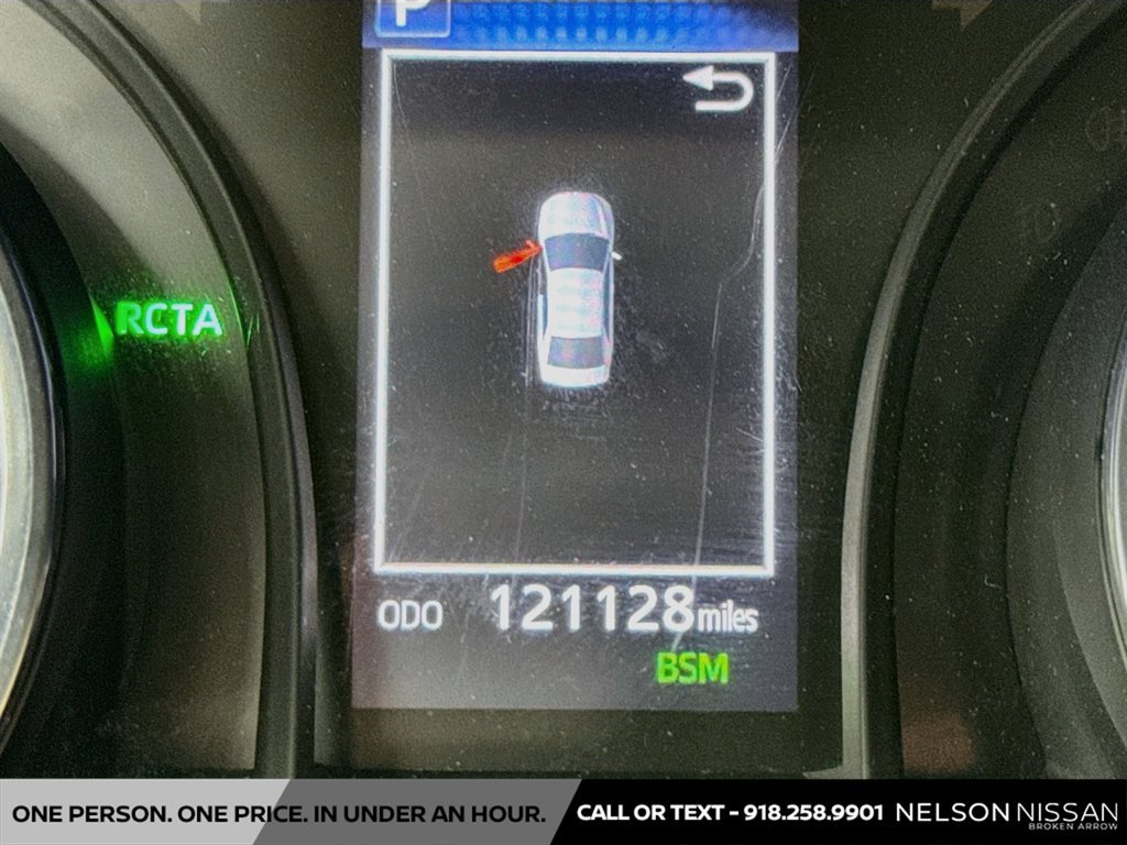 Used 2018 Toyota Camry SE w/ Audio Package FWD image 12