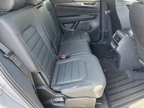 New 2026 Volkswagen Atlas Cross Sport SEL R-Line AWD/4WD image 9