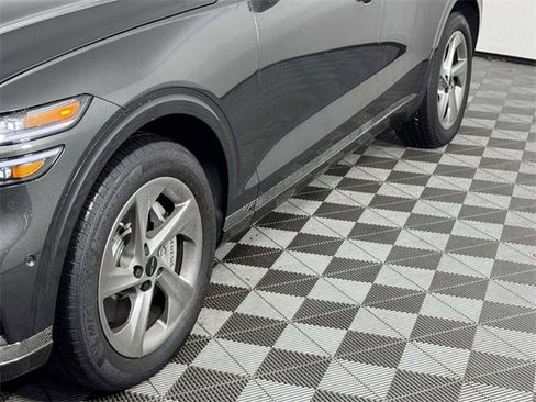 New 2026 Genesis GV70 2.5T Advanced image 13