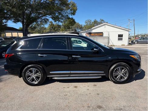 Used 2018 INFINITI QX60 FWD w/ Premium Plus Package image 4