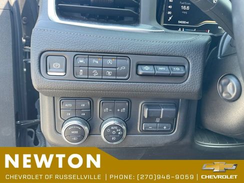 Used 2022 GMC Yukon XL Denali w/ Max Trailering Package AWD/4WD image 5