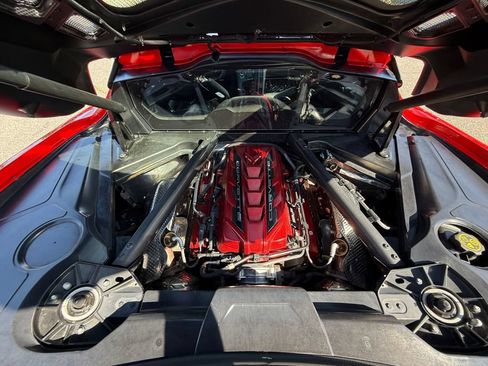 Used 2021 Chevrolet Corvette Stingray Preferred Cpe w/ Z51 Performance Package RWD image 27