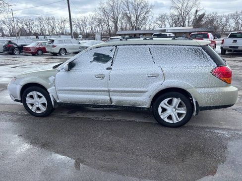 Used 2005 Subaru Outback 2.5XT Limited AWD/4WD image 8