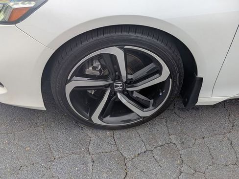 Used 2022 Honda Accord Sport image 10