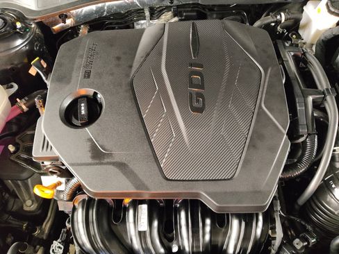 Used 2025 Hyundai Sonata SEL FWD image 30