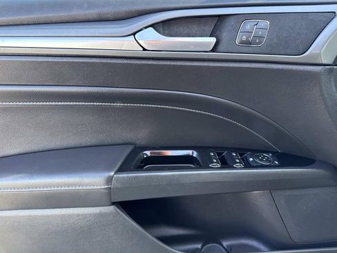 Used 2014 Ford Fusion Titanium image 18