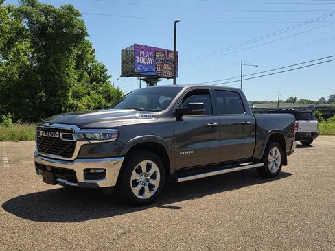 Used 2026 RAM 1500 Big Horn AWD/4WD image 4