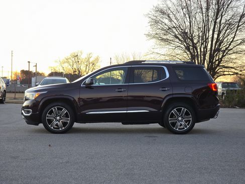 Used 2017 GMC Acadia Denali w/ Technology Package image 4