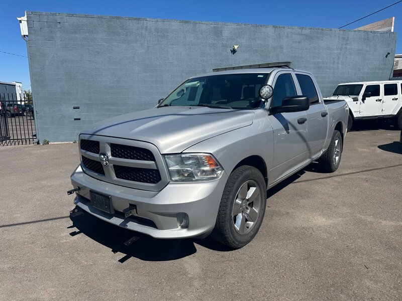 Used 2019 RAM 1500 Express w/ Express Value Package AWD/4WD image 3