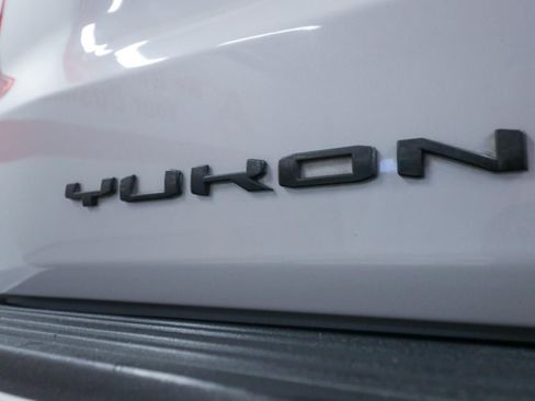 Used 2022 GMC Yukon XL Denali RWD image 49