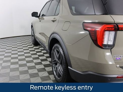 New 2026 Ford Explorer ST w/ Sun And Sound Package image 19