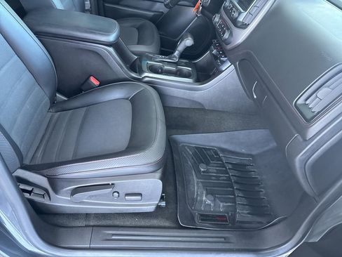 Used 2016 GMC Canyon SLE w/ All Terrain Package image 30