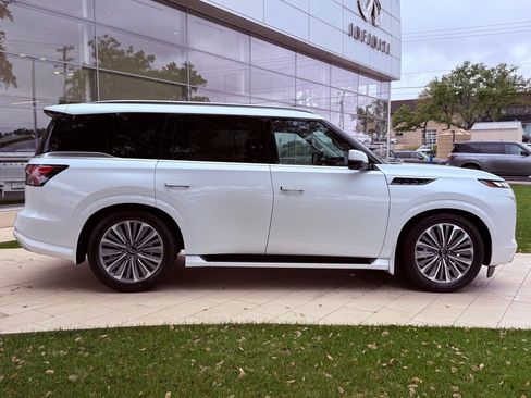 New 2026 INFINITI QX80 Luxe w/ Cargo Package AWD/4WD image 5