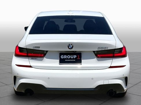 Used 2021 BMW 330i xDrive Sedan w/ M Sport Package AWD/4WD image 4