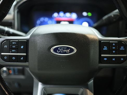 Used 2023 Ford F350 Lariat image 41