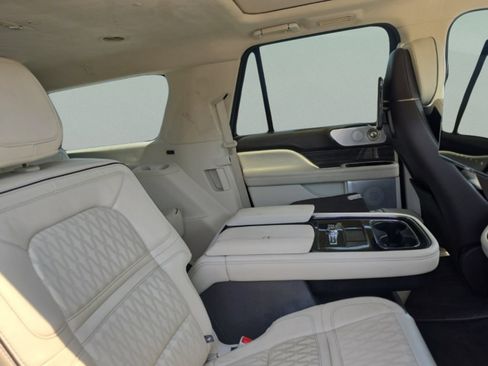 Used 2020 Lincoln Navigator L Black Label w/ Cargo Convenience Package AWD/4WD image 31