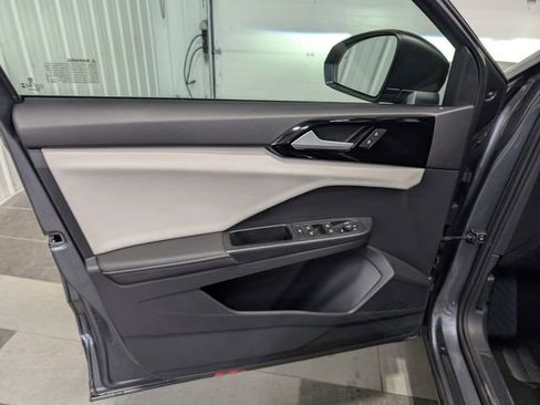 Used 2025 Volkswagen Taos S image 11
