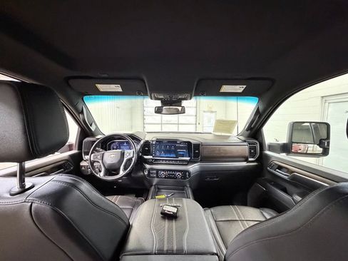 Used 2024 Chevrolet Silverado 3500 High Country w/ Z71 Off-Road Package AWD/4WD image 29