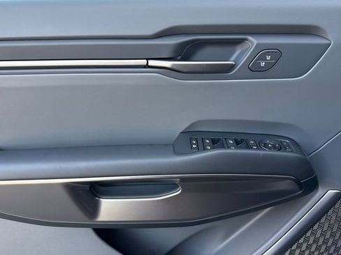 New 2026 Kia EV9 Light RWD image 12