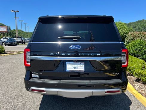 Used 2024 Ford Expedition Max Platinum AWD/4WD image 7