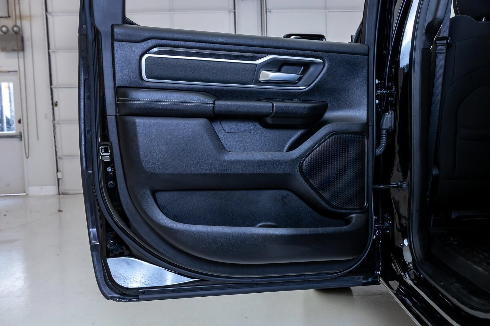 Used 2023 RAM 1500 Big Horn AWD/4WD image 42