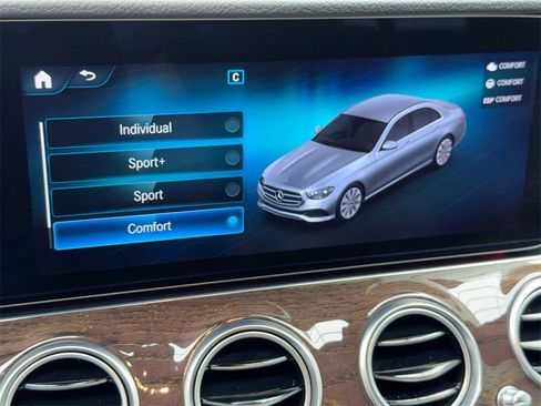 Used 2022 Mercedes-Benz E 350 Sedan w/ Driver Assistance Package image 28