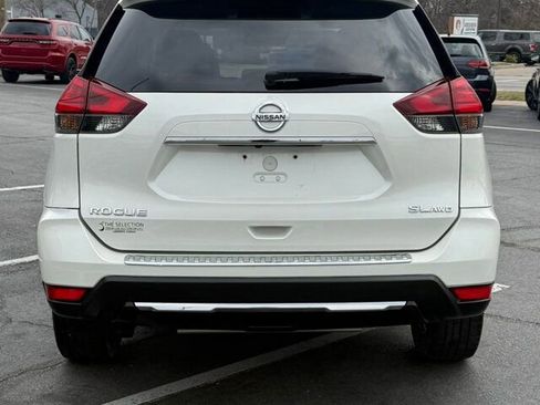 Used 2017 Nissan Rogue SL w/ SL Premium Package image 14