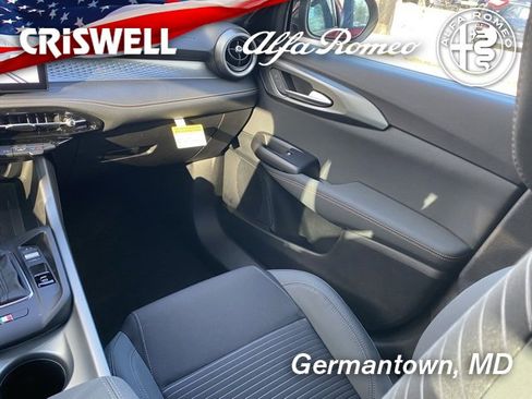 New 2025 Alfa Romeo Tonale image 41