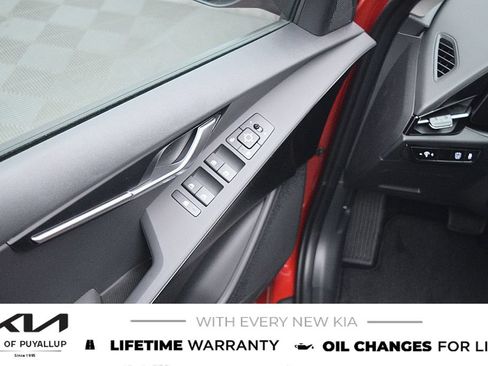 New 2026 Kia Niro LX FWD image 27