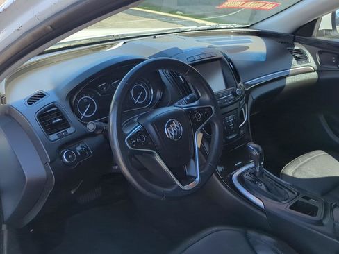 Used 2017 Buick Regal AWD image 10
