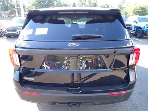 New 2025 Ford Explorer 4WD Police Interceptor image 4