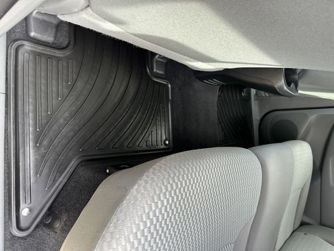 Used 2013 Toyota Tacoma 4x4 Double Cab w/ SR5 Pkg image 21