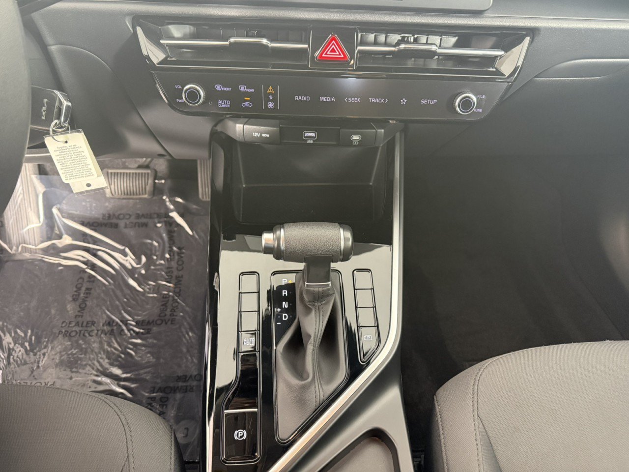 Used 2025 Kia Niro LX FWD image 19