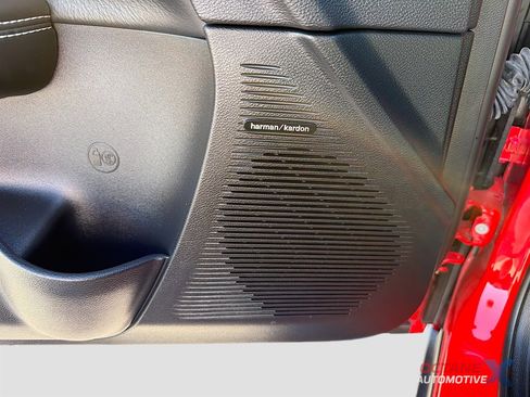 Used 2016 Dodge Challenger SRT Hellcat RWD image 19