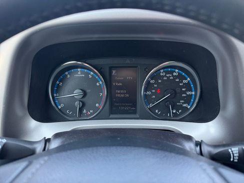Used 2018 Toyota RAV4 Limited AWD/4WD image 14