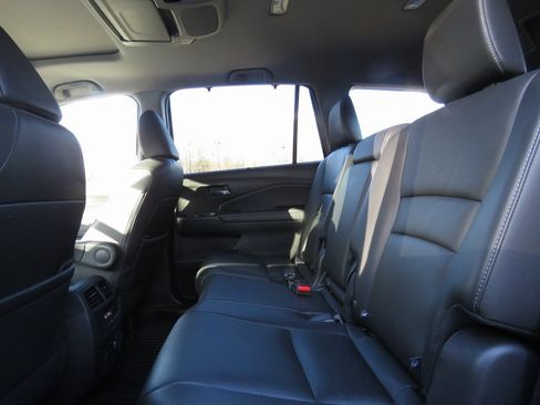 Used 2019 Honda Pilot EX-L image 22