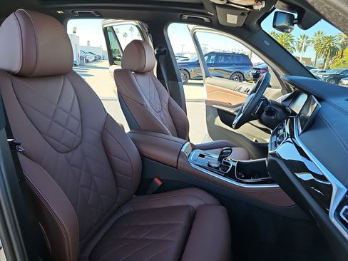 Certified 2023 BMW X5 sDrive40i w/ Premium Package image 10