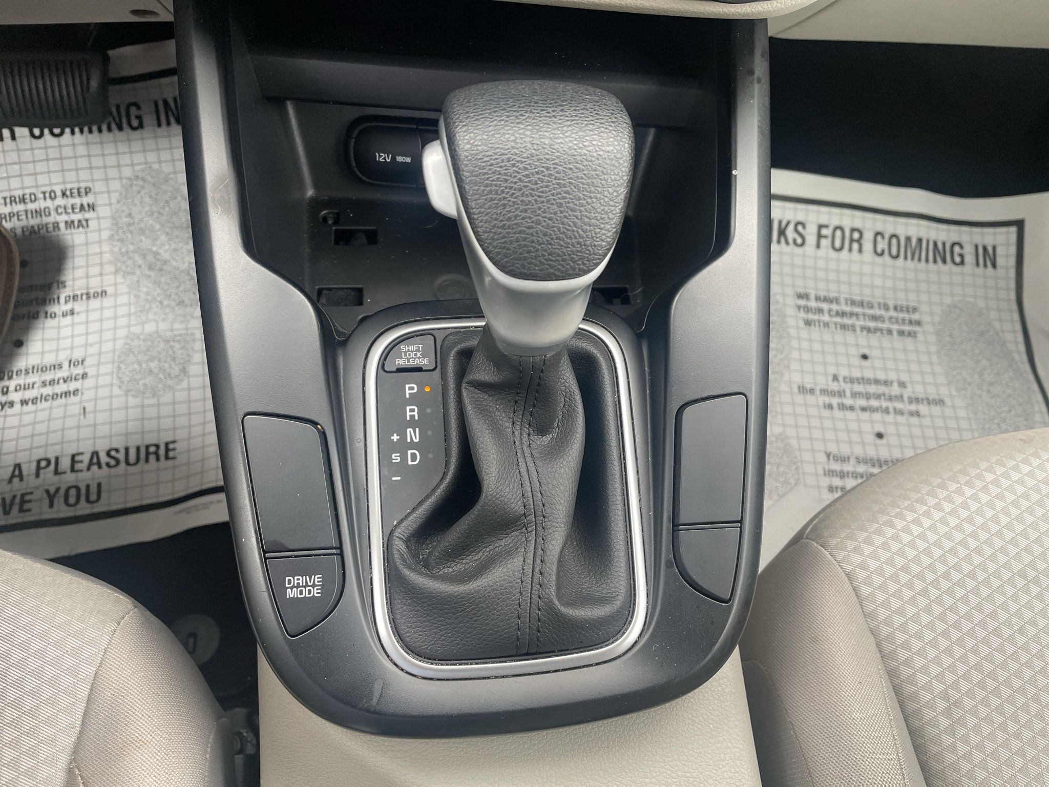 Used 2025 Kia Soul LX w/ LX Technology Package FWD image 23