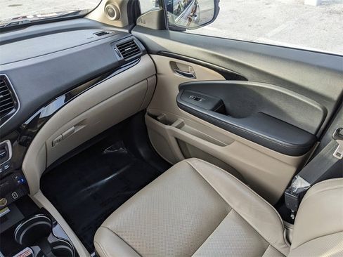 Used 2021 Honda Pilot Elite image 19