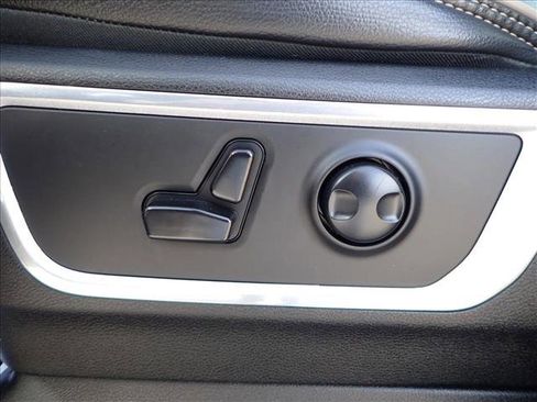 Used 2023 RAM 1500 Laramie image 10