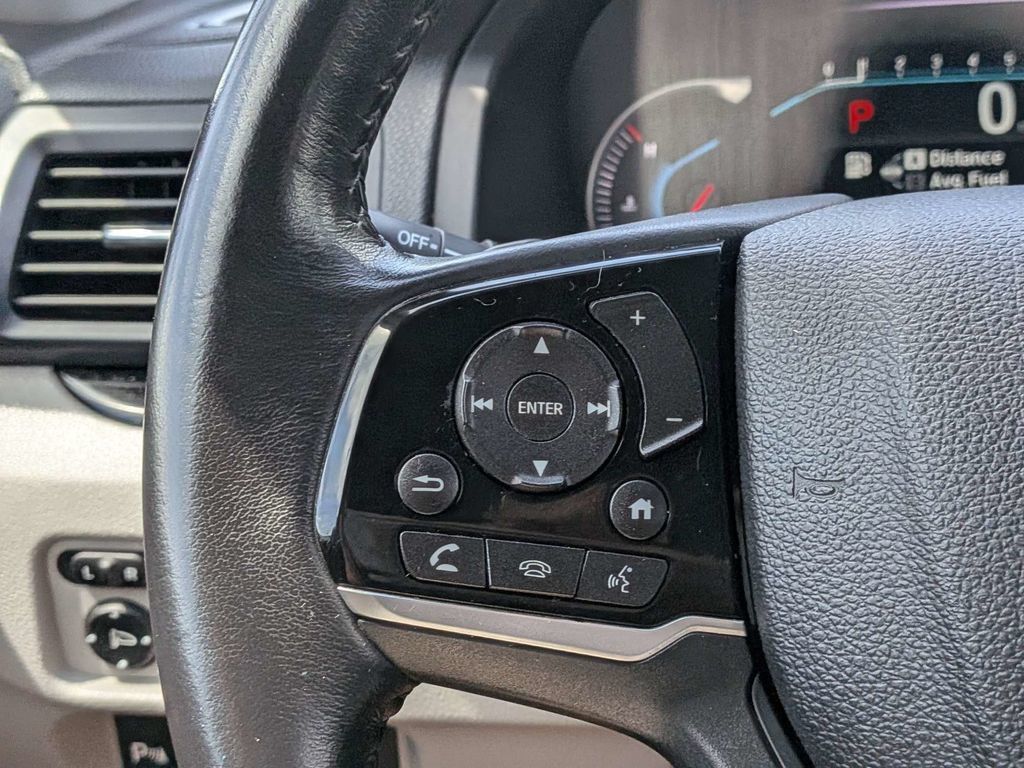 Used 2019 Honda Pilot Touring image 24